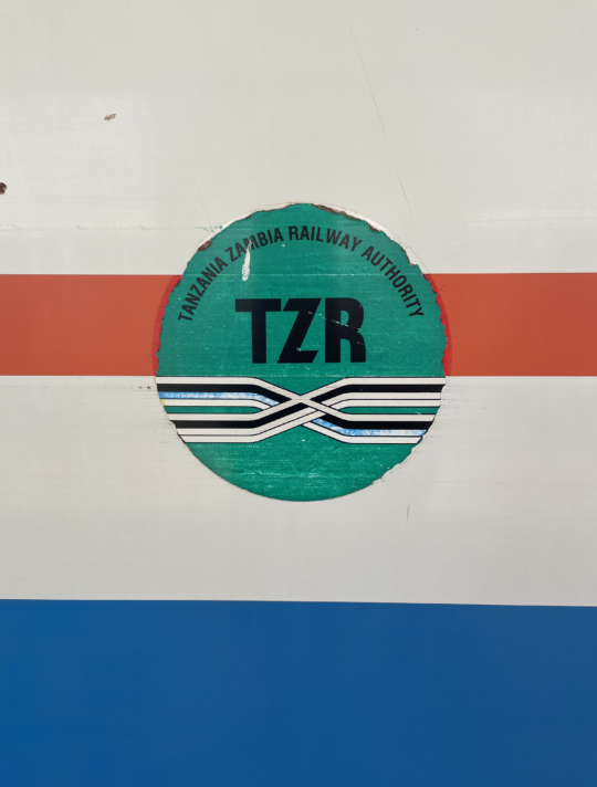 Logo del tren Tazara